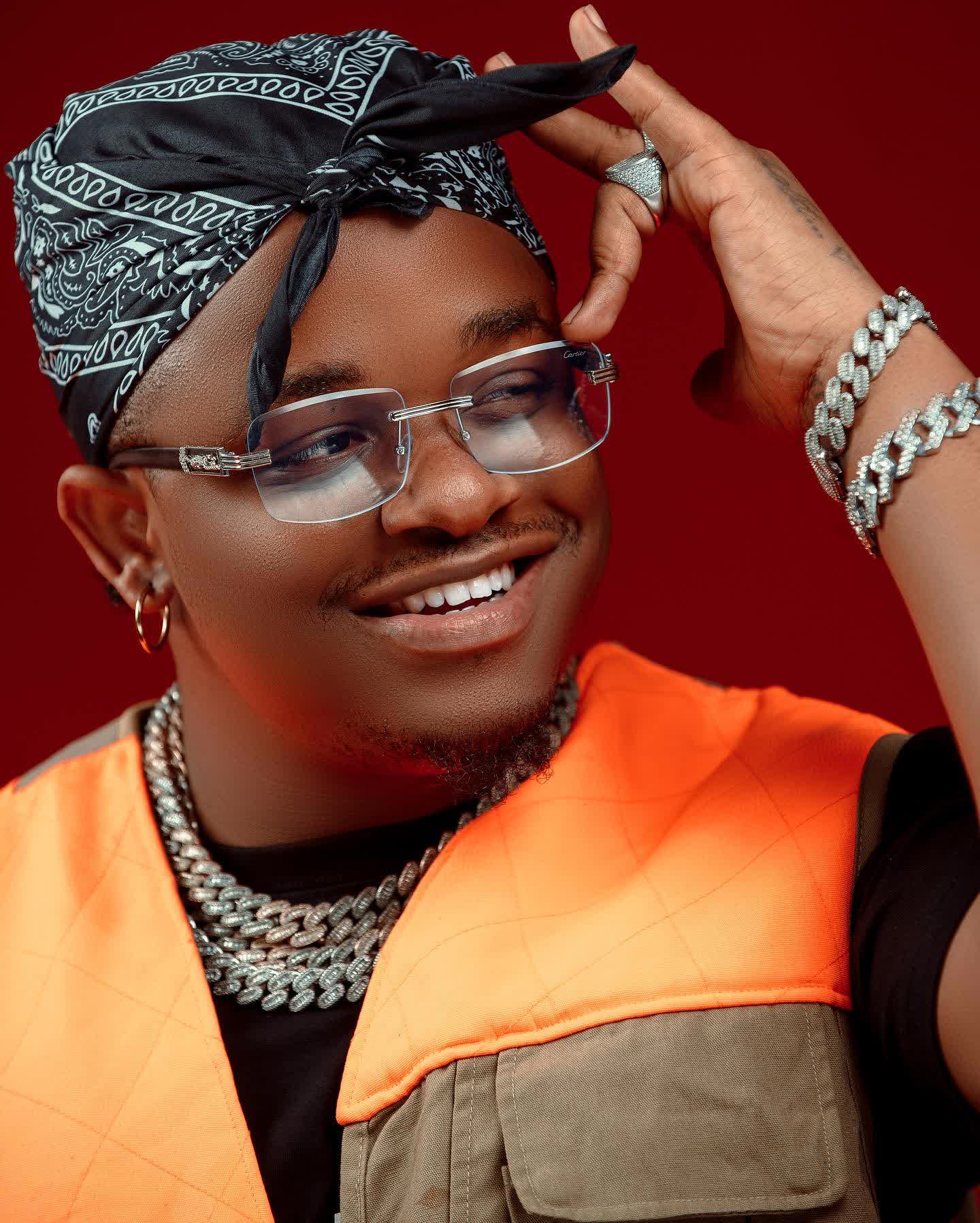 Whozu – Ma shem shem