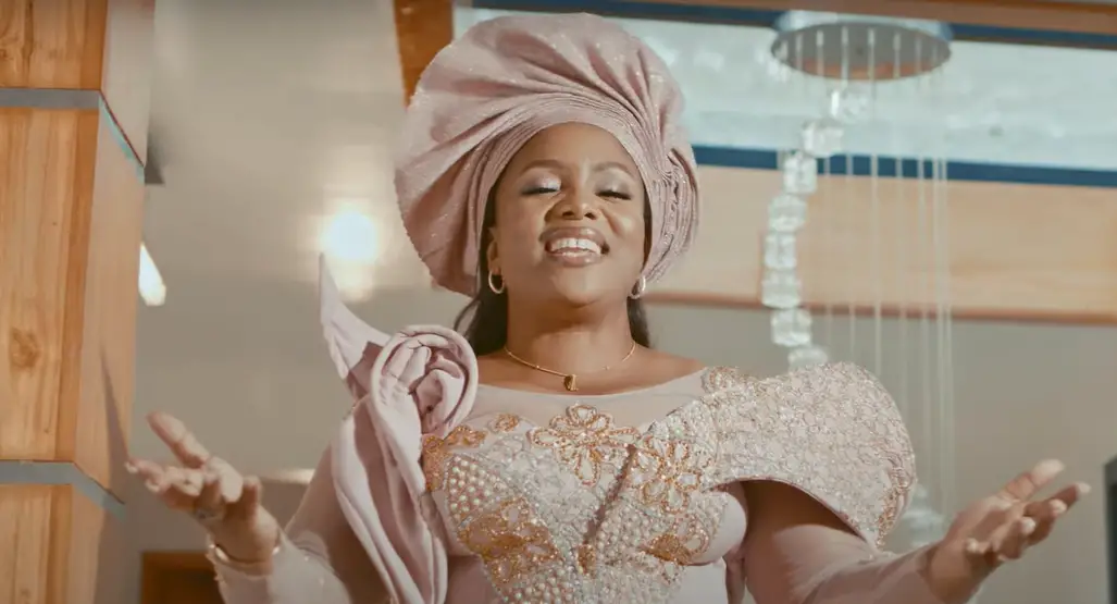 Video | Christina Shusho – Hararat