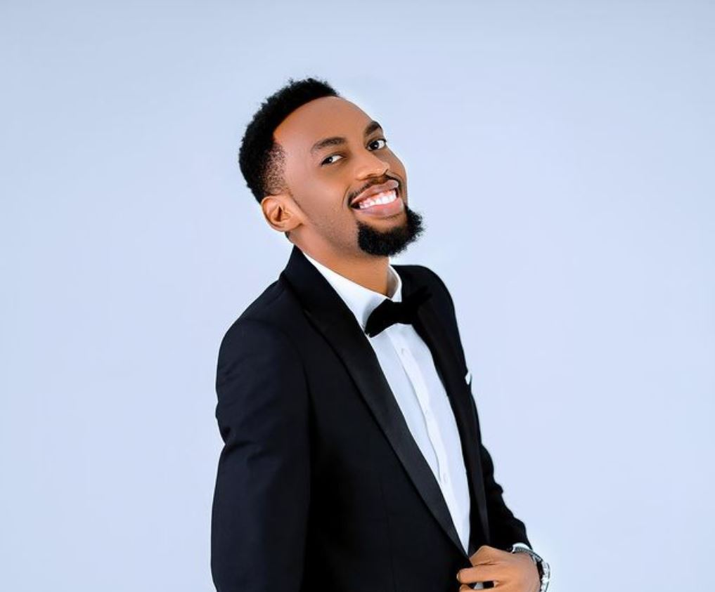 Goodluck Gozbert – Ebeneza