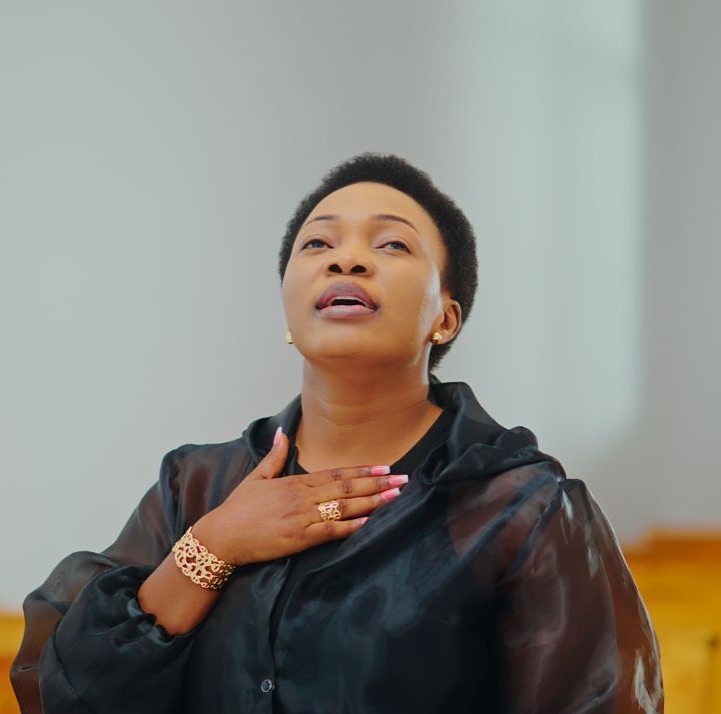 Martha Mwaipaja – Nitofautishe