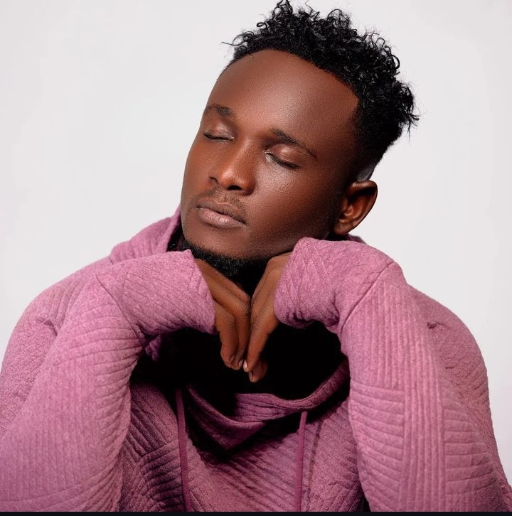 Stream & Download Y Tony – Hakuna Matata