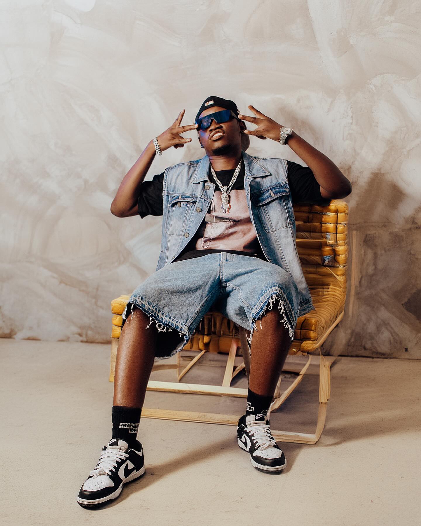 Mazegele Boy – Enough