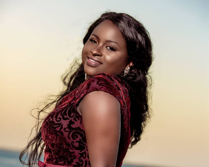 Mercy Masika – Ameniweka Huru
