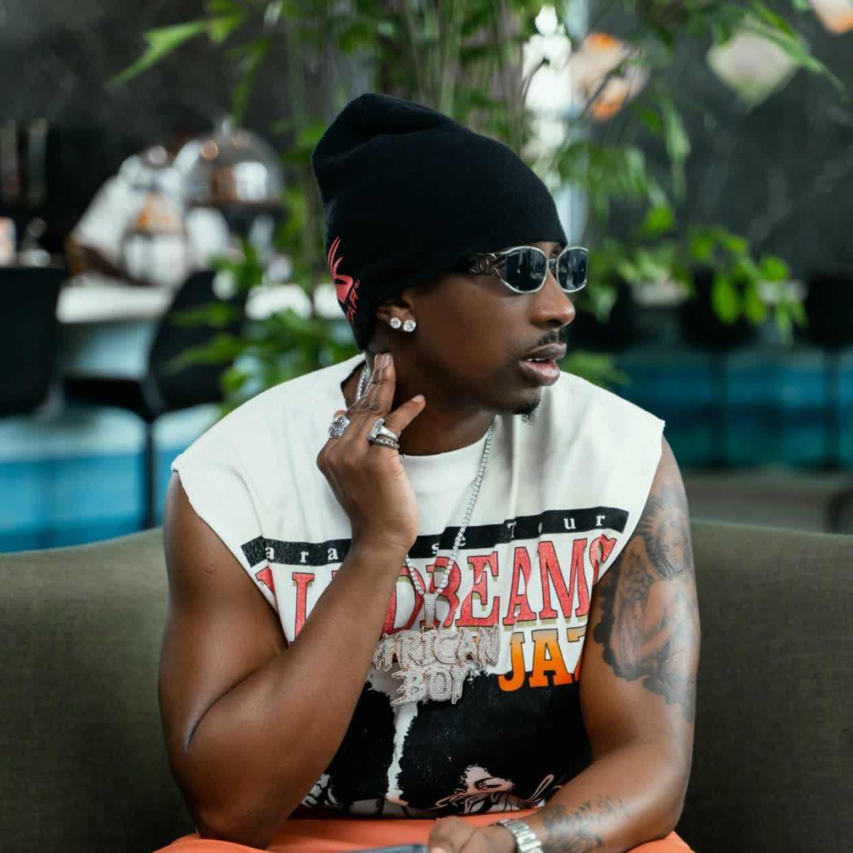 Stream & Download Jux – MAJO