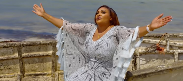 Henrick Mruma Ft Jenipher Nguo – Nakutegemea