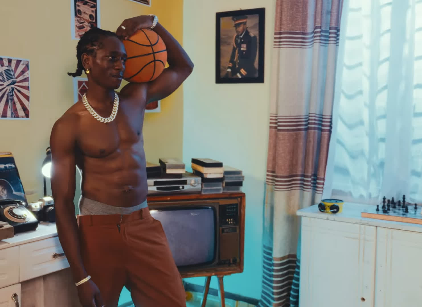 Video | Stans – Nenda Nao Official Music Cover