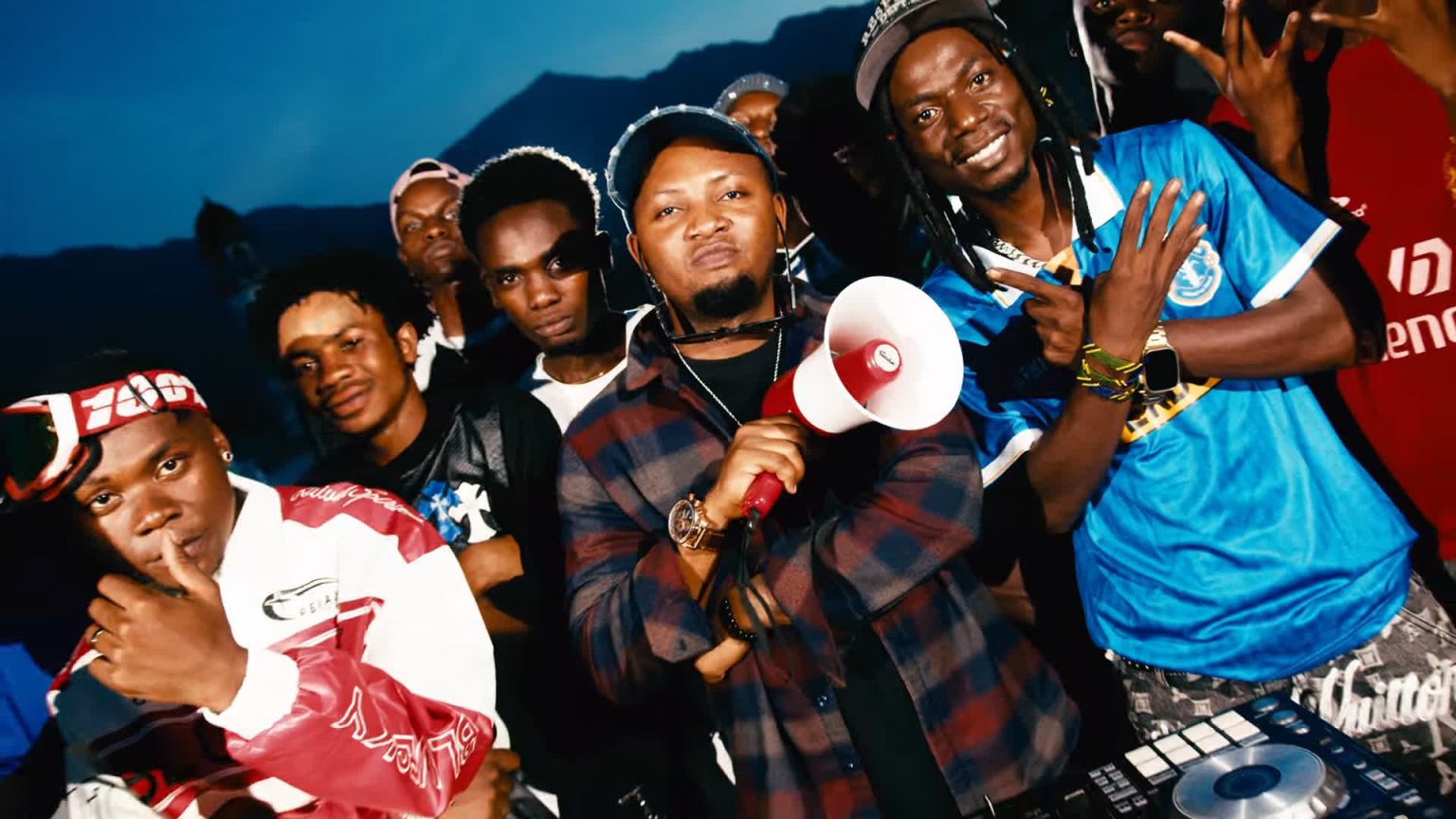T Sigwa Ft Jay Combat- Wakiipenda