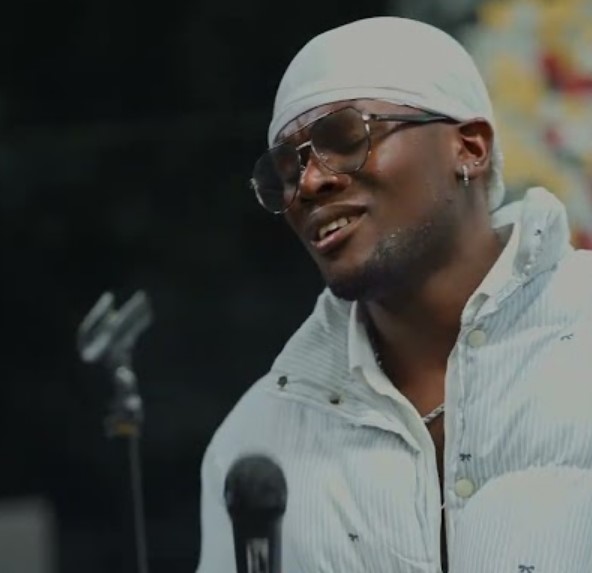 Udede – Wadaima (live Accoustic)