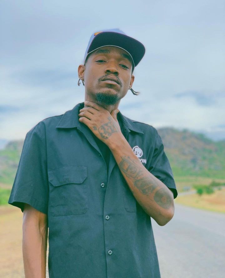 Conboi Cannabino Ft Damian Soul – Niko Tayari
