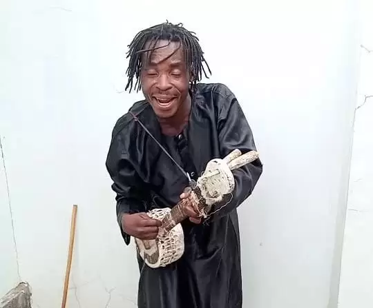 Awilo Wa Mbeya – Mama Wa Kambo