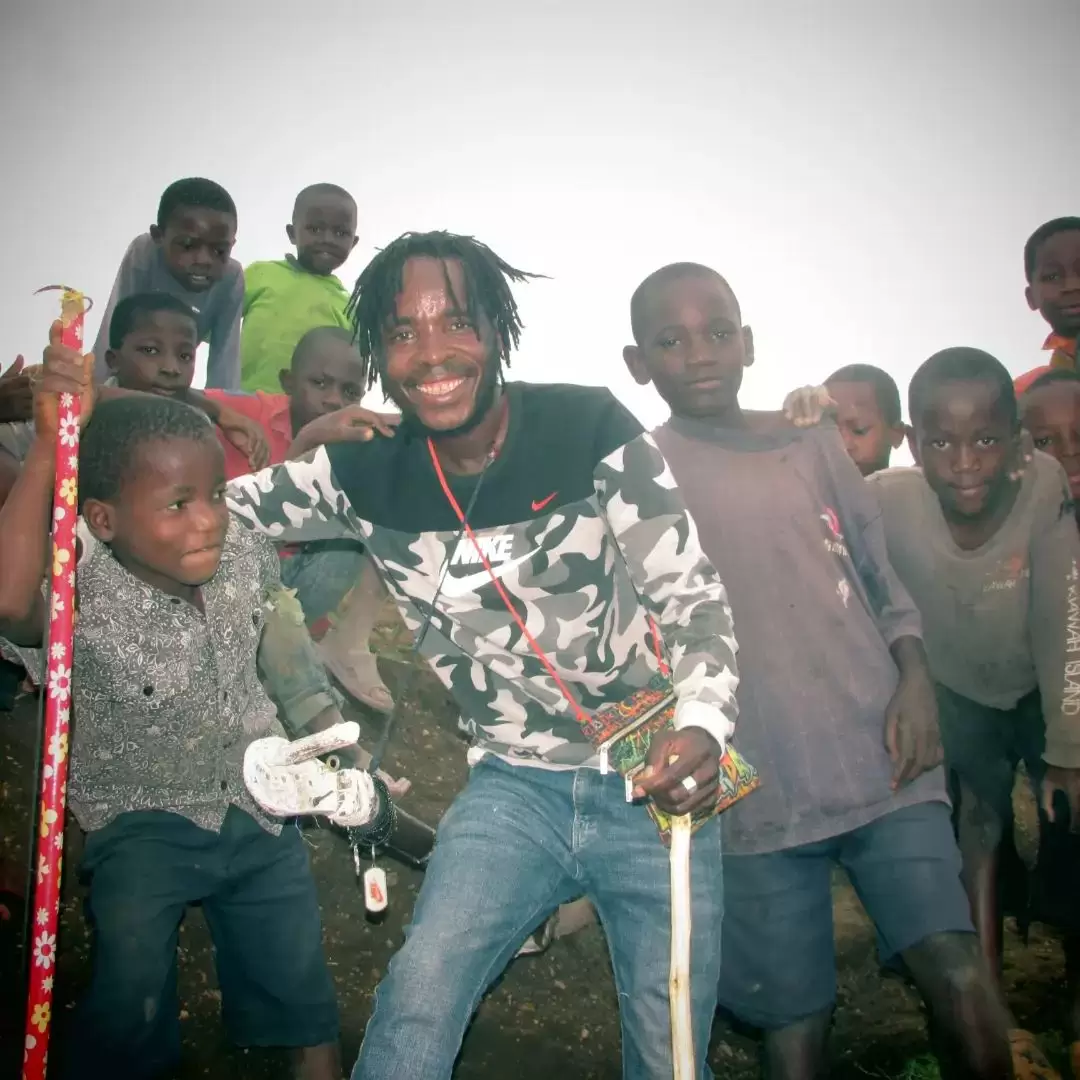 Awilo Wa Mbeya – Uyogaje