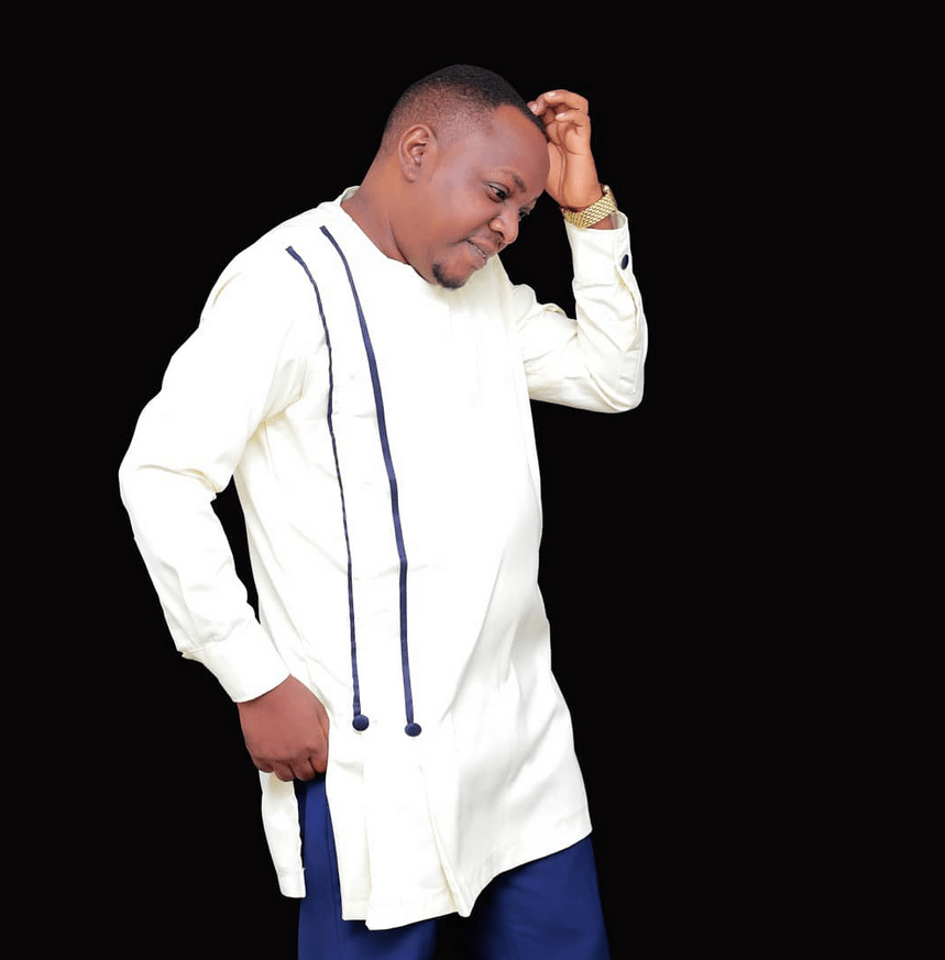 Christopher Mwahangila – Yesu Bado Ni Baba